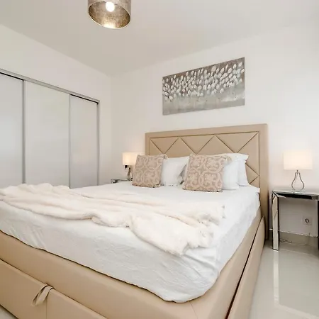 Urban Luxury Apartamento